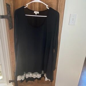 Umgee USA Black High Low top Size Medium